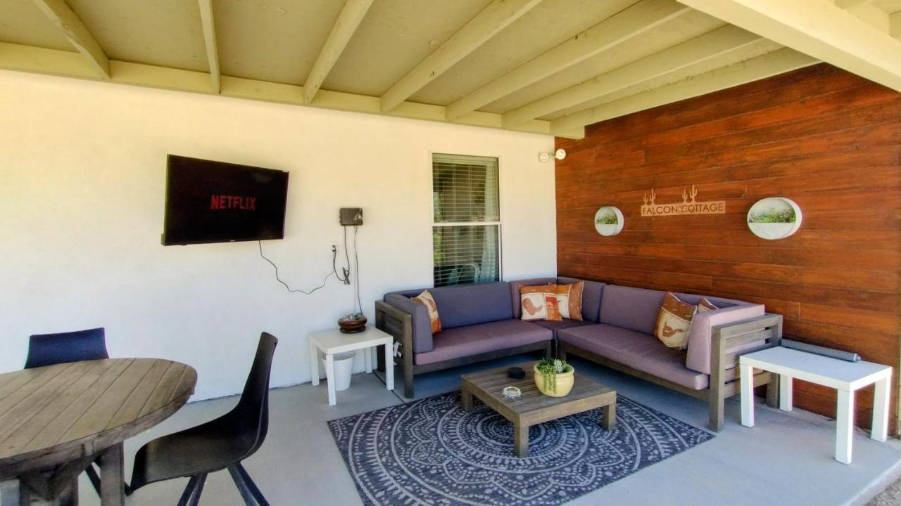 Falcon Cottage Pahrump Bagian luar foto